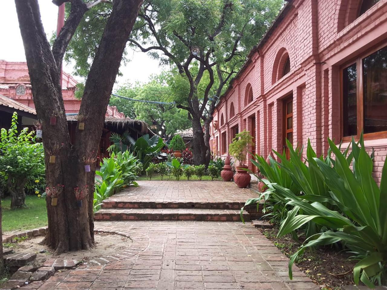 Kma Bagan Hotel Екстериор снимка